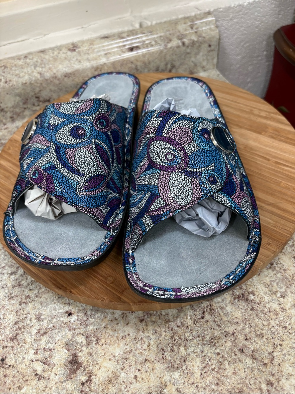 Alegria size 39 or 9 multi color print slide on sandals